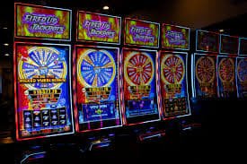 အားကစားလောင်းကစား မြန်မာ့ဘောလုံး MNL Live Betting
